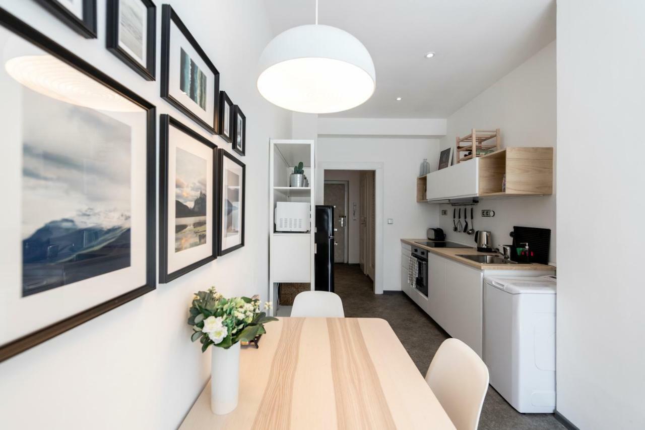 Apartment Slavikova 11 Prag Eksteriør billede