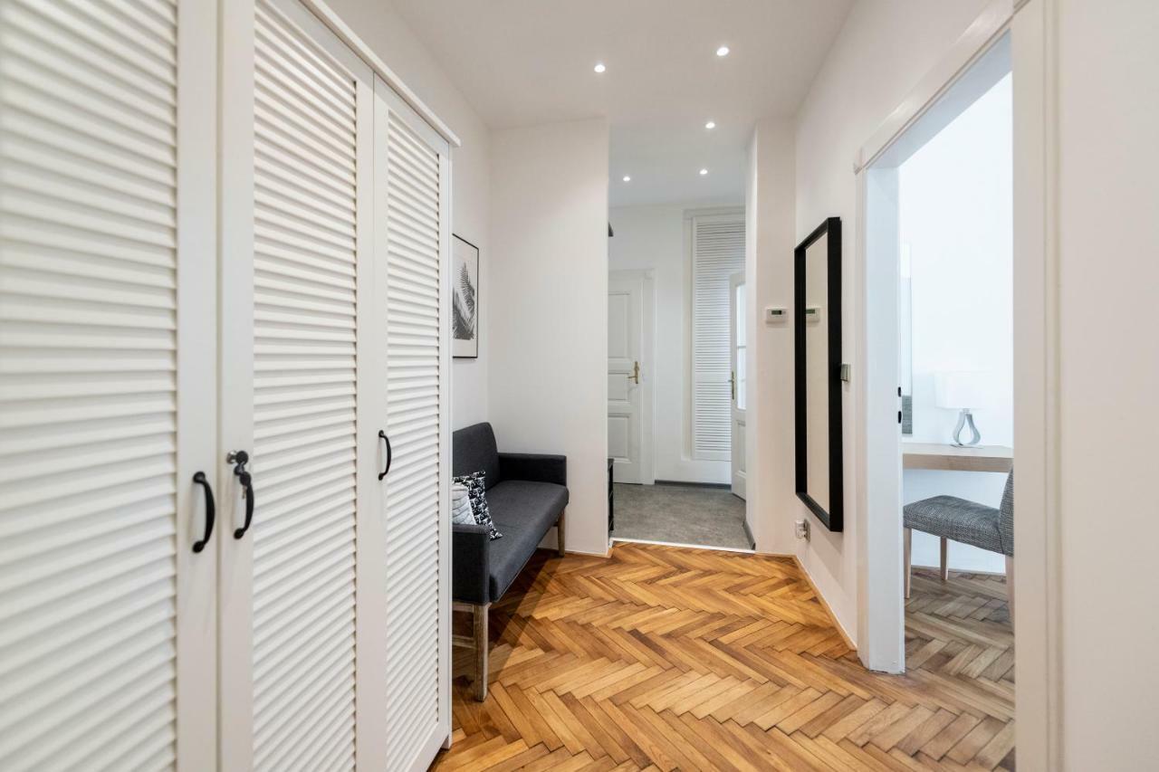 Apartment Slavikova 11 Prag Eksteriør billede